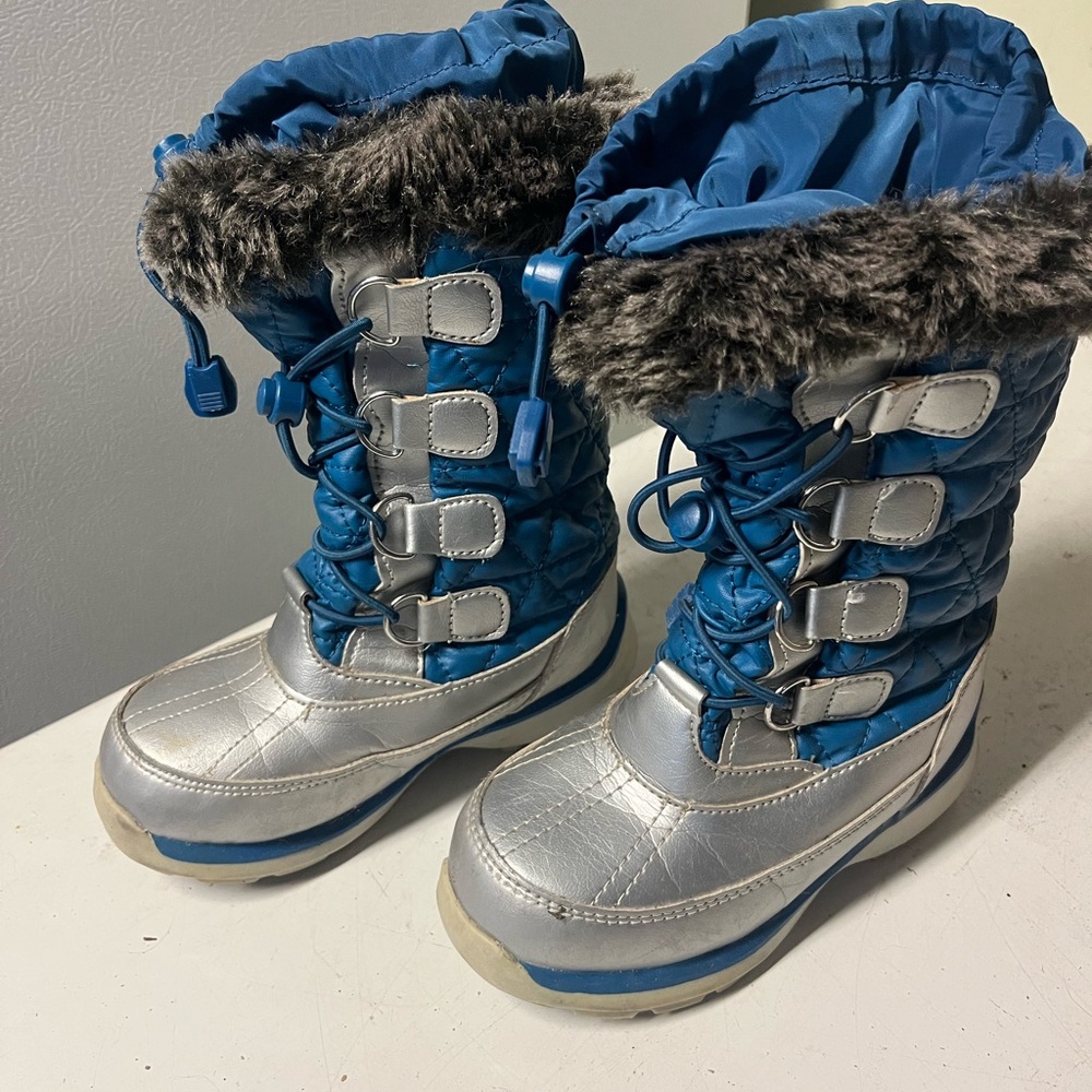 Kids Lands End winter snow boots. Size 10.